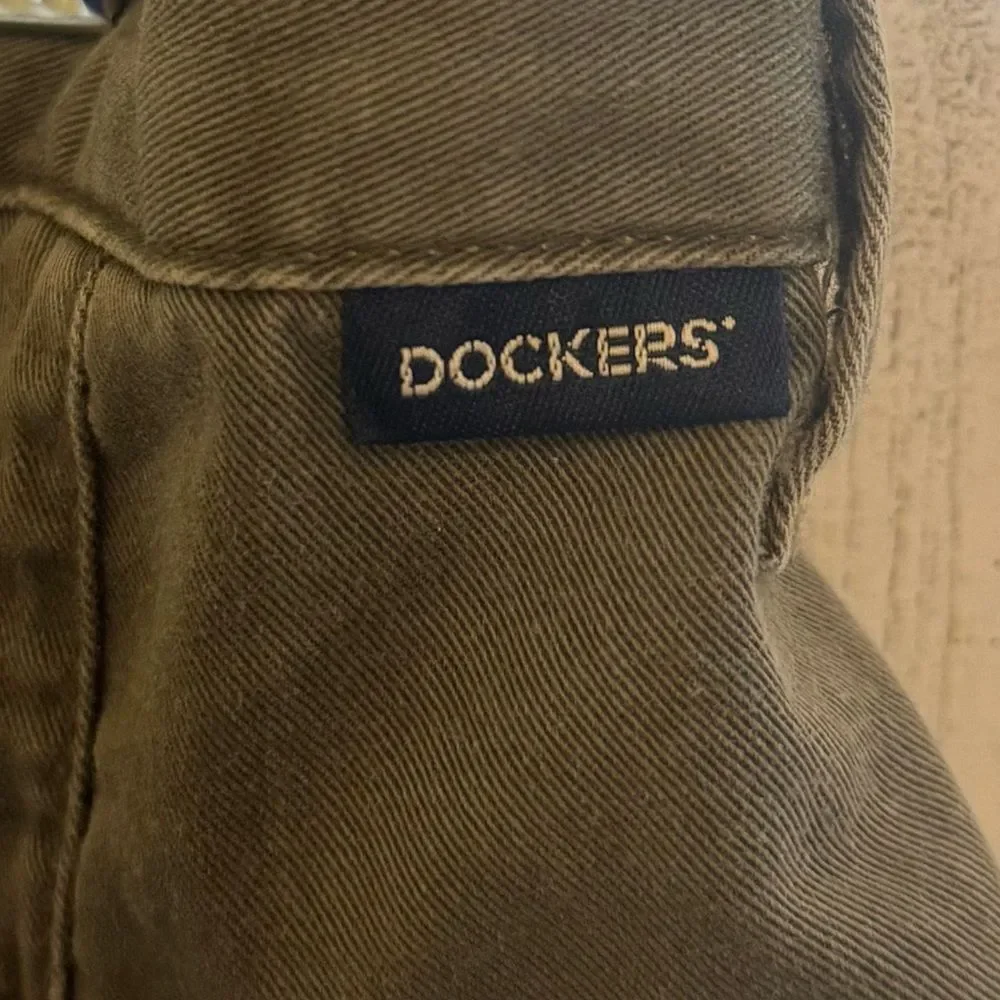 Dockers Cadet Short Brown Khaki Shorts size 42 - Picture 4 of 6